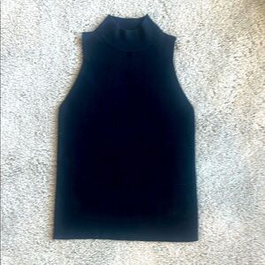 Sleeveless Fitted Black Sweater Top